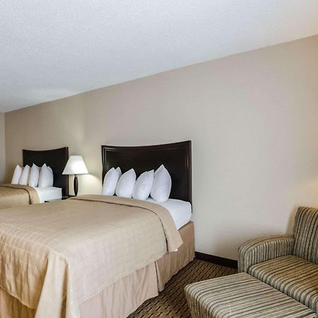 Quality Inn Troutville - Roanoke North Bagian luar foto