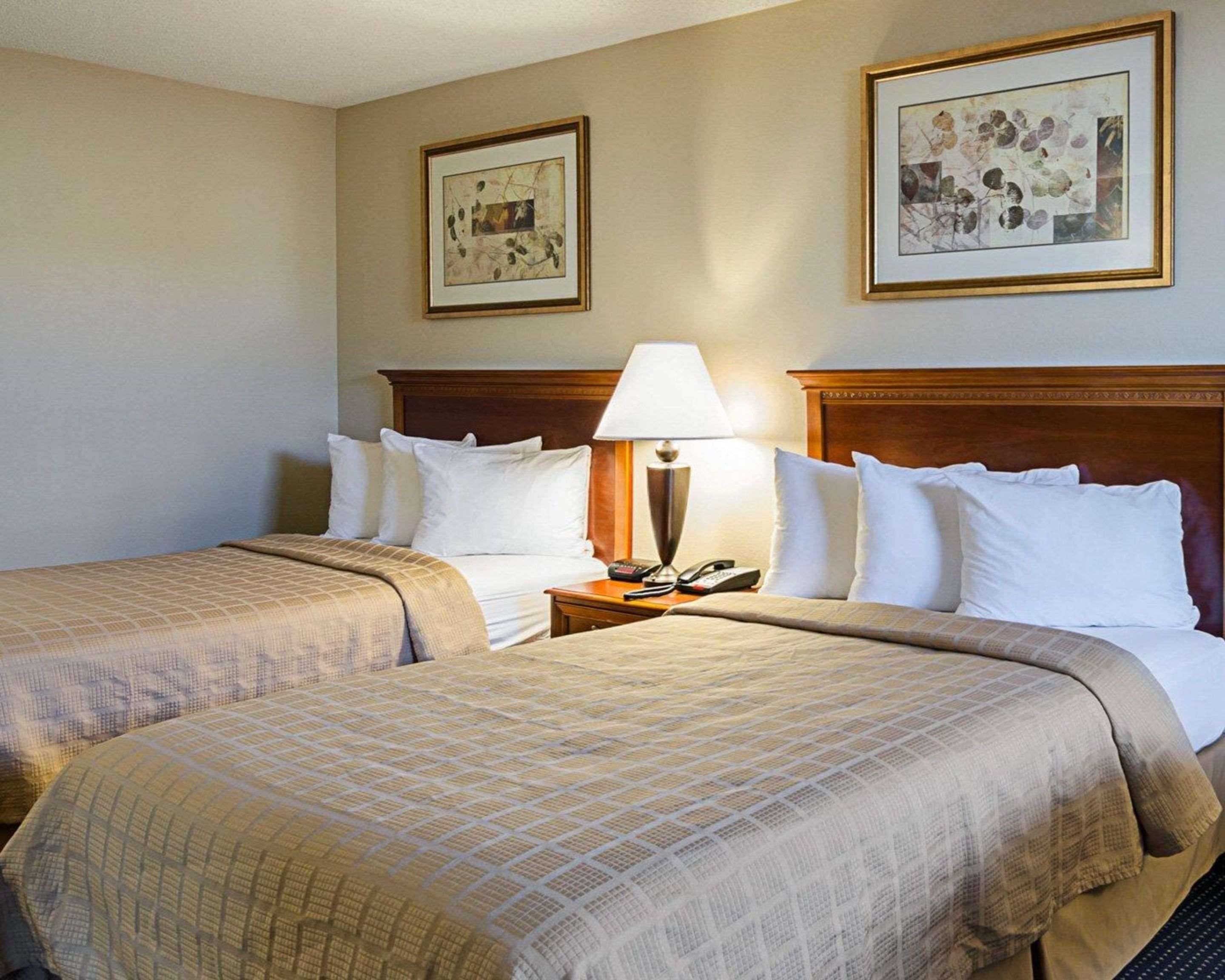 Quality Inn Troutville - Roanoke North Bagian luar foto