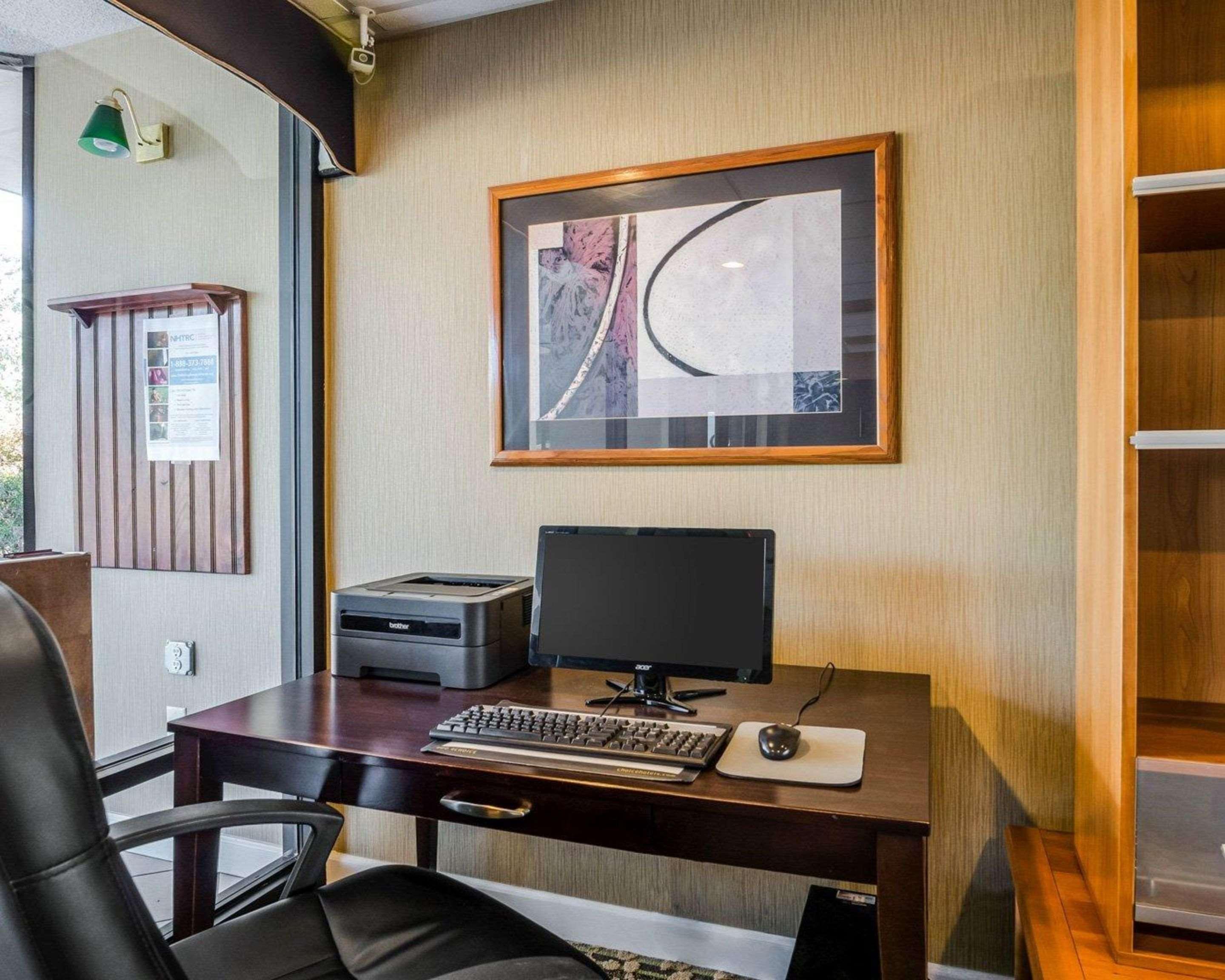 Quality Inn Troutville - Roanoke North Bagian luar foto
