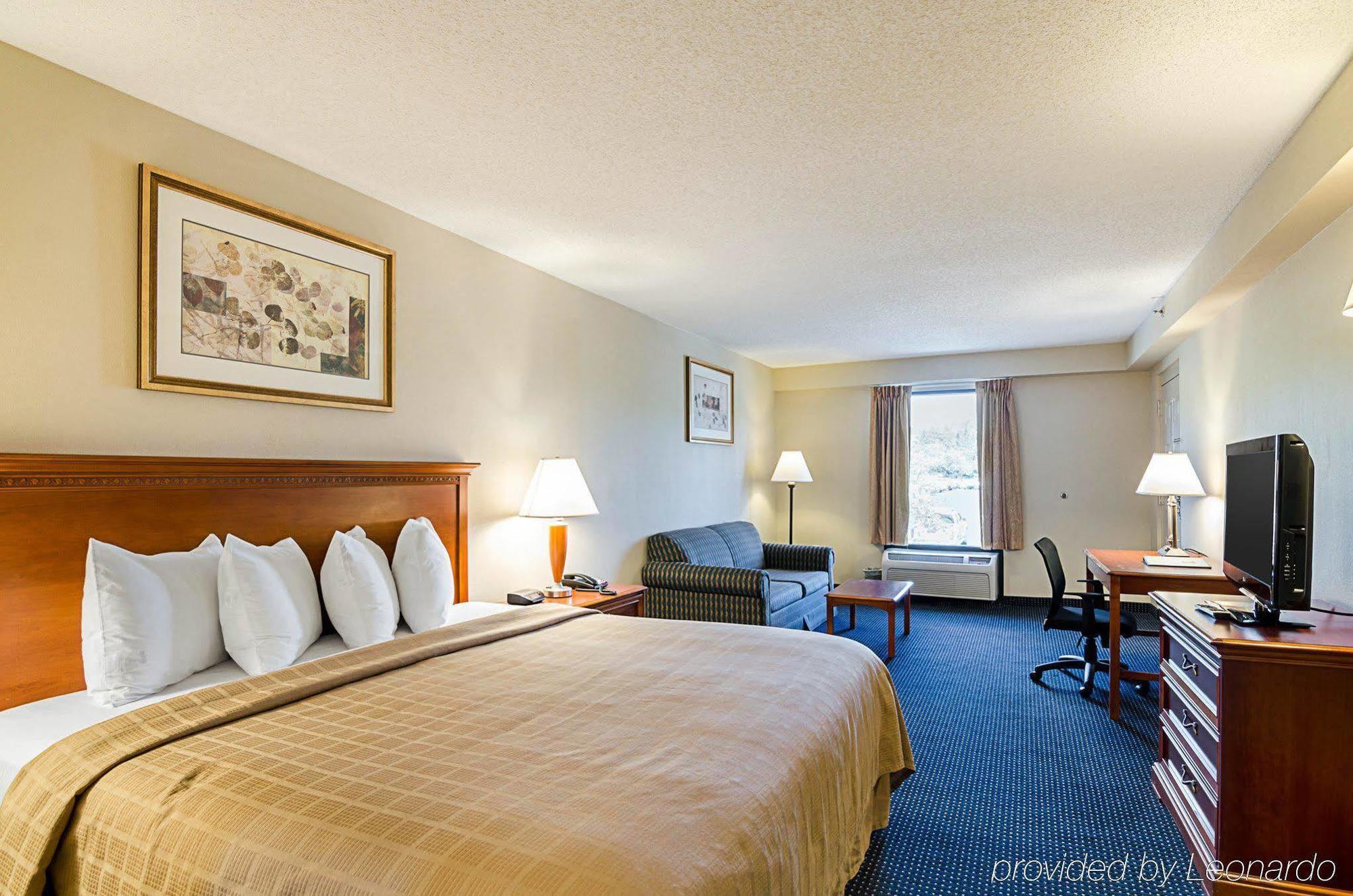 Quality Inn Troutville - Roanoke North Bagian luar foto